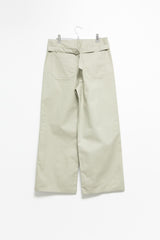 back buckle beige pants