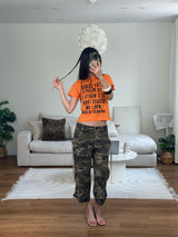 stay close lettering tee