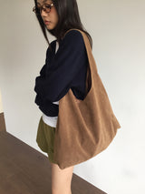 Hopper Suede Shoulder Bag (2color)