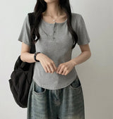 Waddoo hem round button short sleeve tee