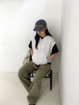 The New Byul two-way hooded vest zip-up