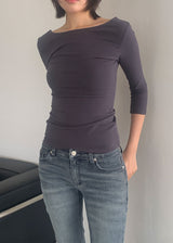 TENSION BACKLESS SLEEVE TEE