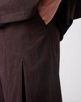 プリーツパンツ