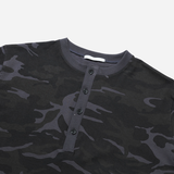 カモフラージュヘンリーネックショートスリーブTシャツ