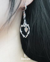 Kitsch Twist Heart Earring - KISS OF LIFE HANEUL Pick