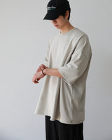 BSTUDIOS_モメンツ 1/2 Tシャツ
