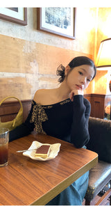 Leopard scarf unbalanced off-shoulder knitwear