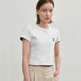 (T-6804)エッセンシャルシンボルセミクロップTシャツ