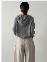 [wool 55%] ミニホールラグランフーデッドニット