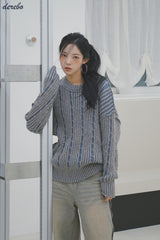 Retro-strip loose fit knitwear