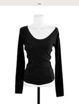 maltese mood single flower deep u-neck ribbed top