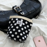 classic pouch_dot middle black