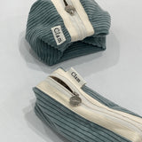 Clam round pouch _ Corduroy dolphin