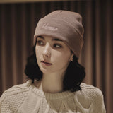VARZAR Chain Logo Natural Beanie / Indiepink