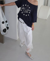 Star lettering off-shoulder boxy short-sleeved T-shirt