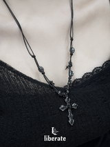 Kuro Heart Cross Necklace