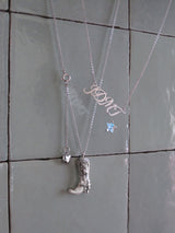 Click heart boot necklace