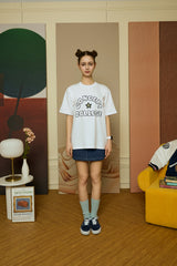 Concept College ハンドロゴホワイトショートスリーブTシャツ [Unisex]