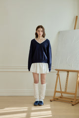 DEW LACE V-NECK SWEATSHIRT
