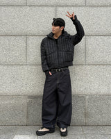 Beg Non-Fade Dart Denim Pants