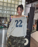 22 オフショルダースウェットシャツ