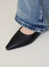 SLIM POINTED WEDGE FLAT