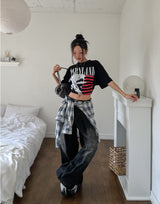 Land semi-crop over short sleeves