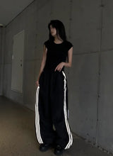 シルバーエッジラインワイドレッグパンツ