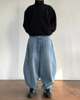 Based Curved Denim Pants