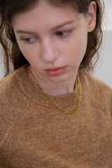  Bold clip chain gold necklace