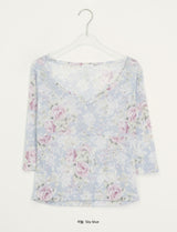 Heysha Flower Slit Punching Three Quarter T-Shirt