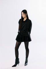 Pin stripe boxy polo shirt [BLACK]