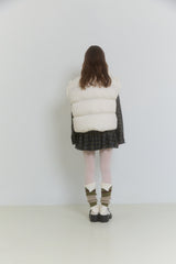 FLUFFY CLOUD VEST