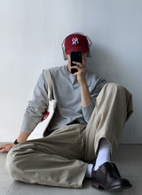 アーロンモーデンエッセンシャルセミクロッピードロングスリーブTシャツ