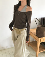 Rail Off Wide U-Neck T-Shirt