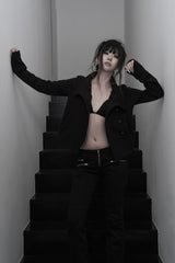 [label] antique emblem high-neck crop jacket (black)