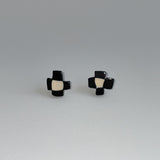 チェッカーフラワーピアス