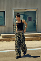 (W) CURVED DOUBLE POCKET CAMO PANTS