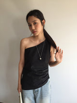 One-shoulder draping blouse (2color)