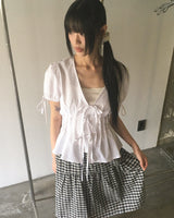 エッチパフリボンピンタックブラウス