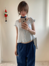frill edge button blouse