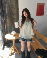 Flower frill blouse