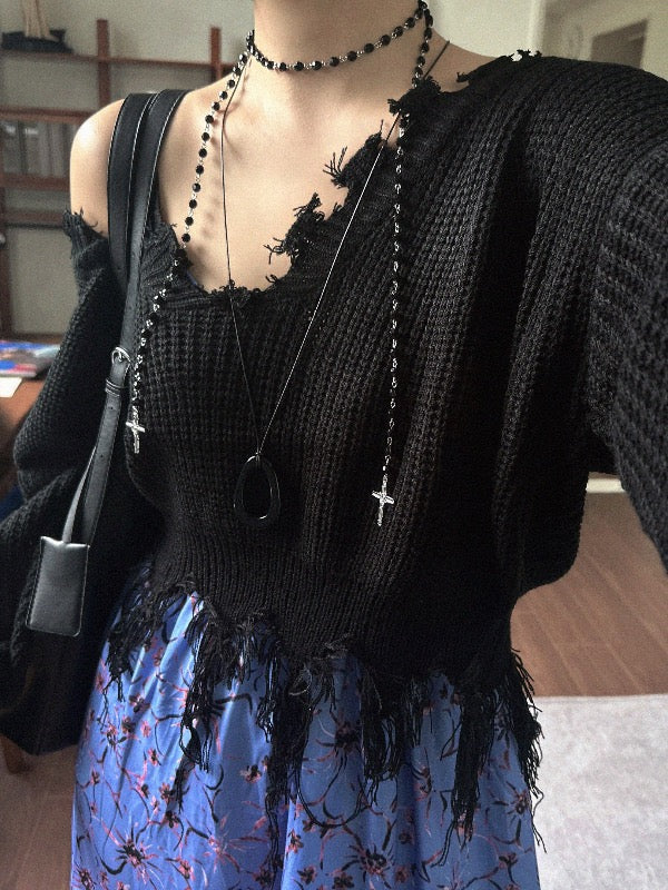フリンジVネックニットトップ (BLACK)