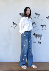 DAISY EMBROIDERED BLUE DENIM PANTS code 25000