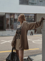 レフトプリントオーバーサイズフィット長袖Tシャツ