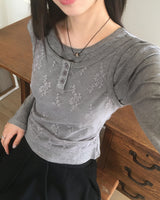 レッカーレースボタンノースリーブレイヤードTシャツ