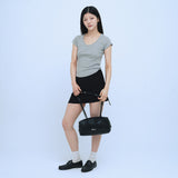 C CURLY LOGO SQUARE BAG_BLACK