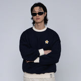 [UNISEX] Cream Flower Dot Coloring Sweatshirt