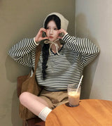 [BELLIDE MADE] ルーズフィットストライプVネックニット