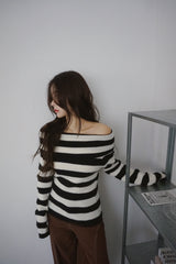 Star Stripe Off-Shoulder Long Sleeve Knitwear